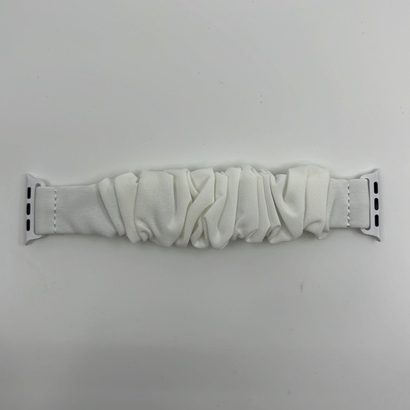 Stylish and Comfortable Apple Watch‎ Bands for Every Fashionista - Picture 2 of 5